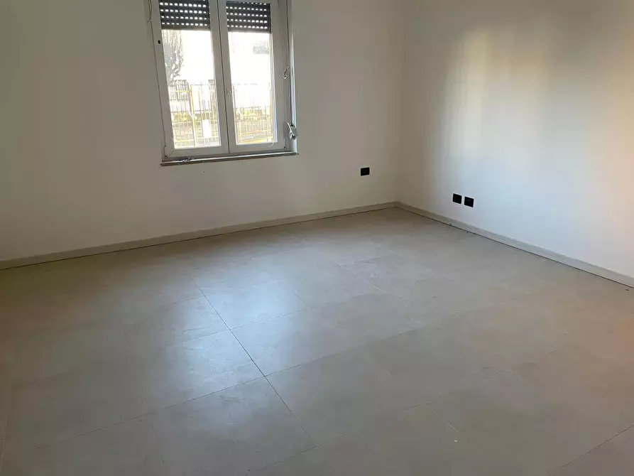 Immagine 16 di Appartamento in vendita  in via San Rocco a Lodi Vecchio