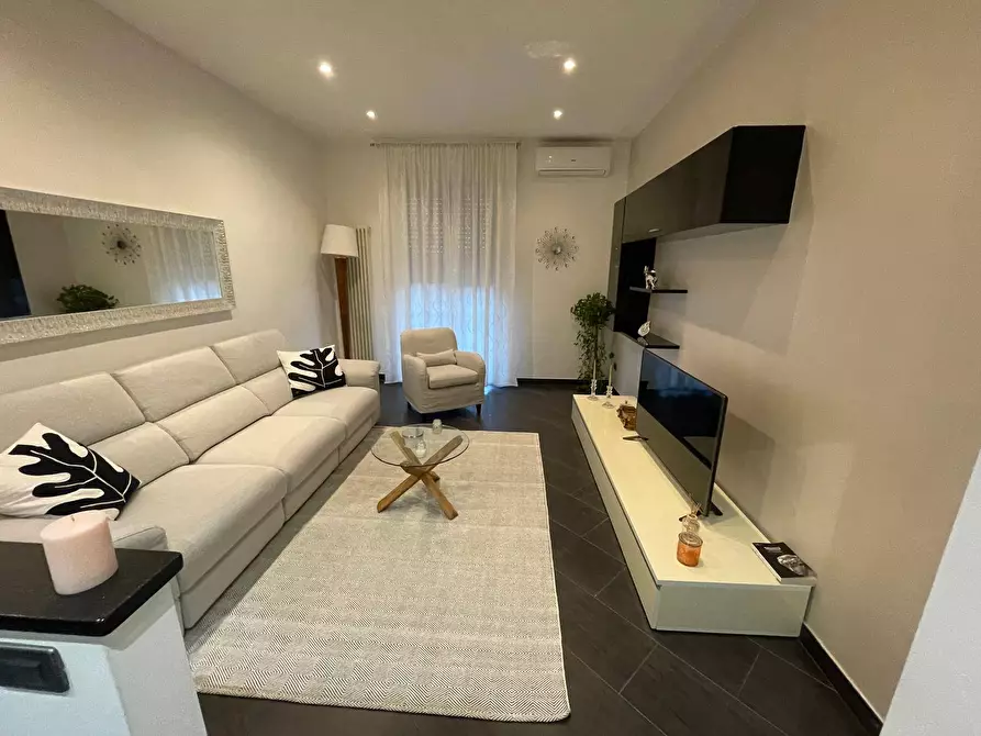 Immagine 2 di Appartamento in vendita  in via Turati a Lodi Vecchio