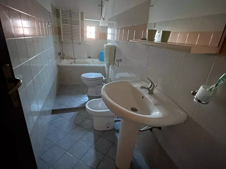 Immagine 23 di Appartamento in vendita  in via Roma a Caselle Lurani