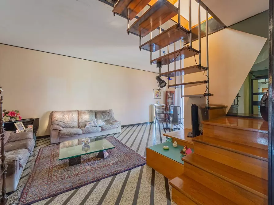 Immagine 2 di Appartamento in vendita  in VIA DEI CONTI RICCI a Vasto