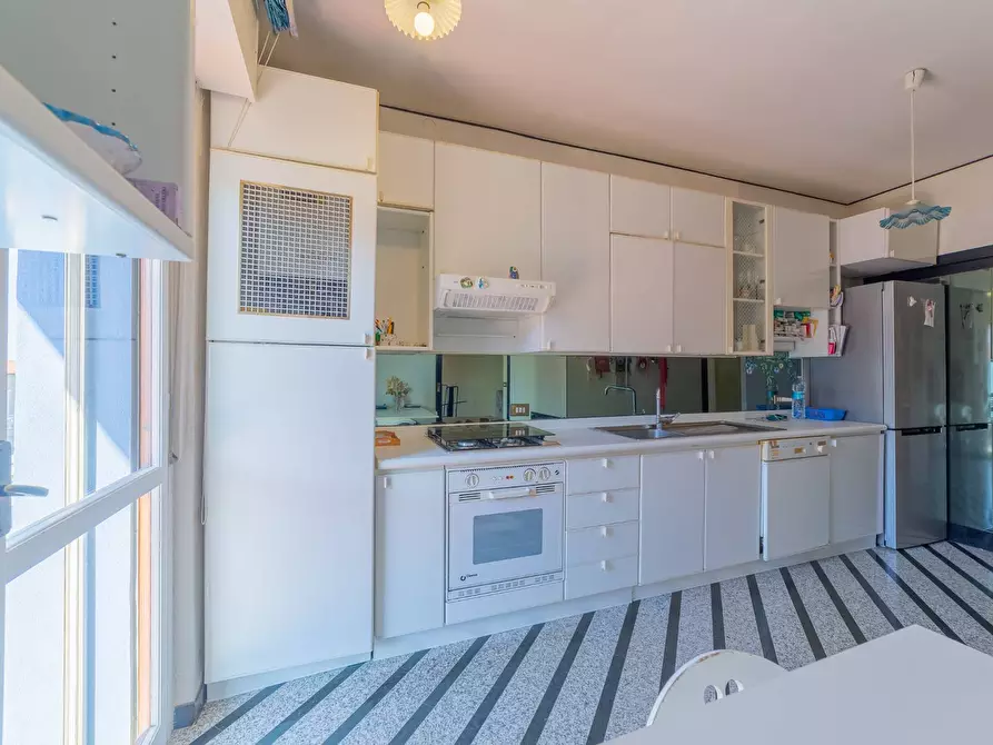 Immagine 10 di Appartamento in vendita  in VIA DEI CONTI RICCI a Vasto