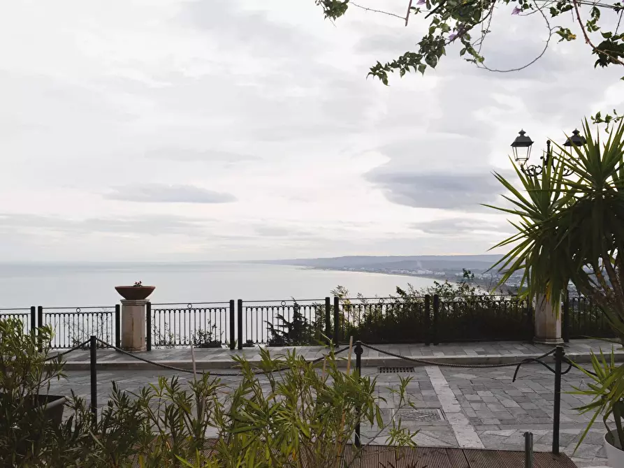 Immagine 8 di Attività commerciale in vendita  in VIA ADRIATICA a Vasto