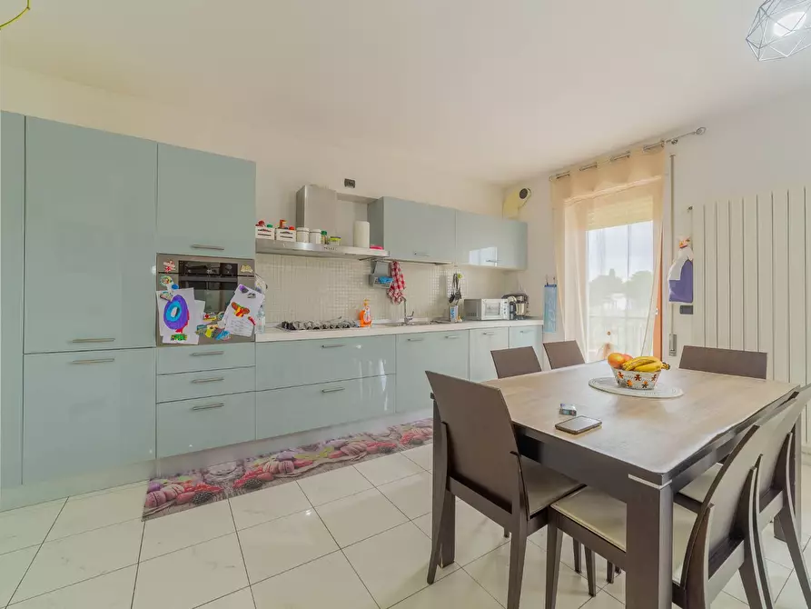 Immagine 5 di Appartamento in vendita  in VIA CATONE a Vasto