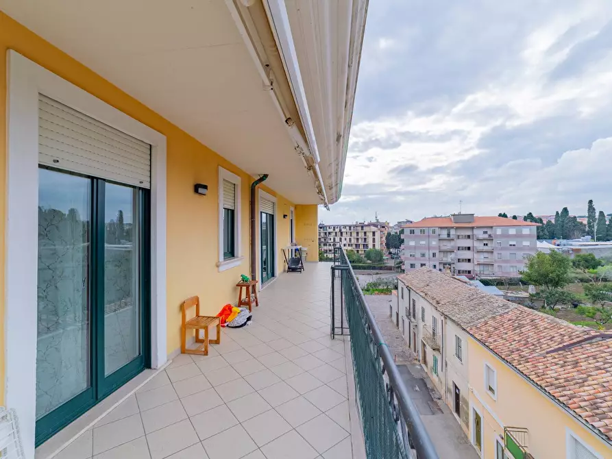 Immagine 9 di Appartamento in vendita  in VIA CATONE a Vasto