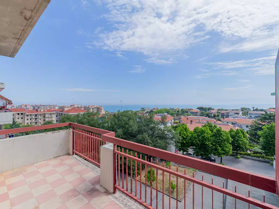 Immagine 5 di Appartamento in vendita  in VIA CICCARONE a Vasto