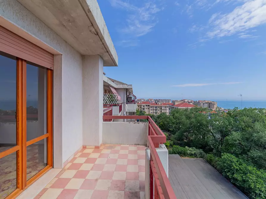 Immagine 7 di Appartamento in vendita  in VIA CICCARONE a Vasto