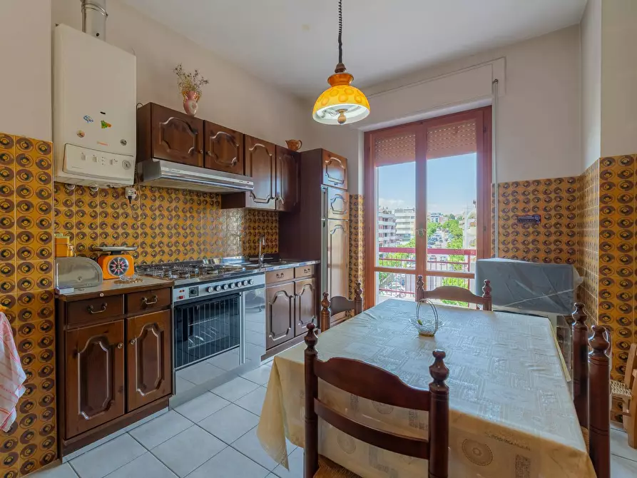 Immagine 16 di Appartamento in vendita  in VIA CICCARONE a Vasto