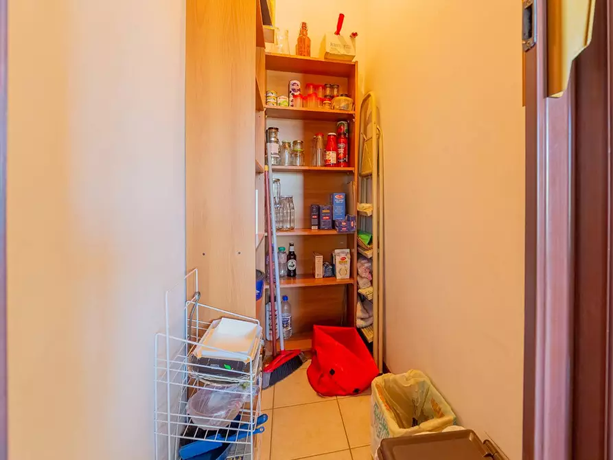 Immagine 17 di Appartamento in vendita  in VIA CICCARONE a Vasto