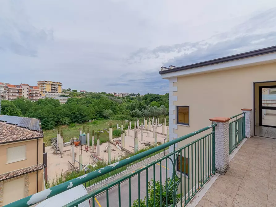 Immagine 7 di Attico in vendita  in Via Incoronata a Vasto