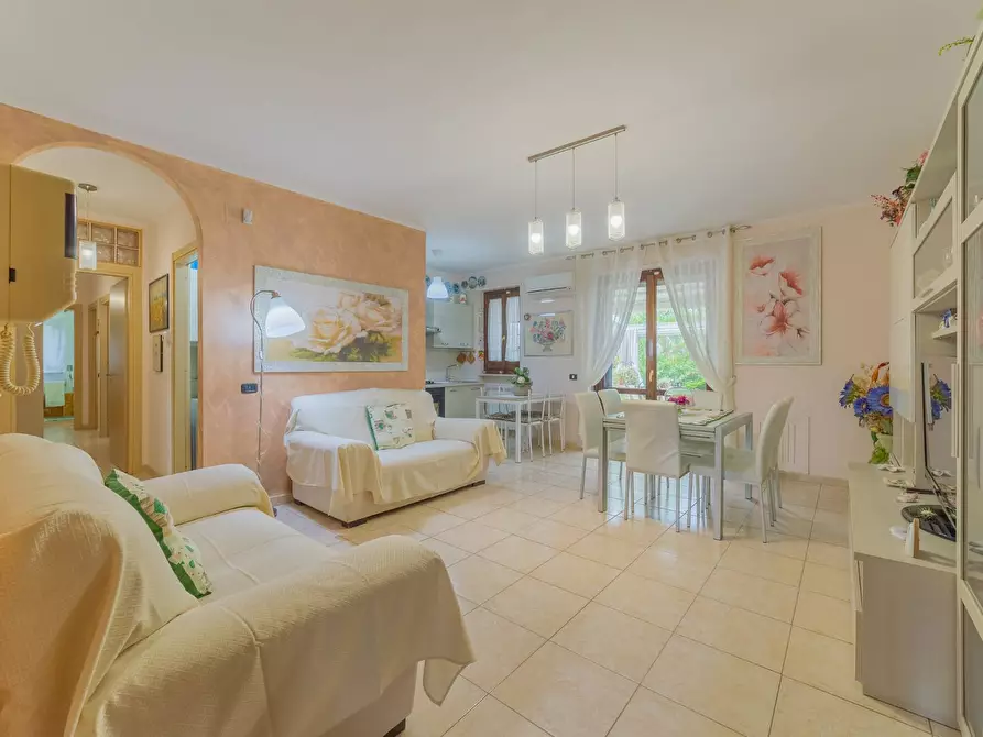 Immagine 2 di Appartamento in vendita  in VIA LUIGI CARDONE a Vasto