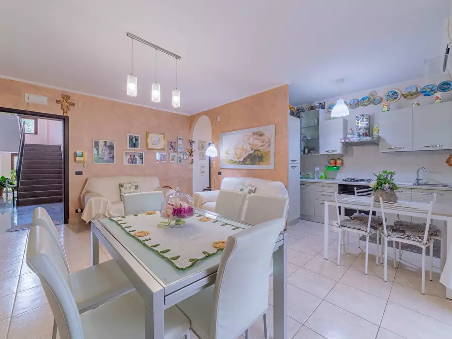 Immagine 3 di Appartamento in vendita  in VIA LUIGI CARDONE a Vasto