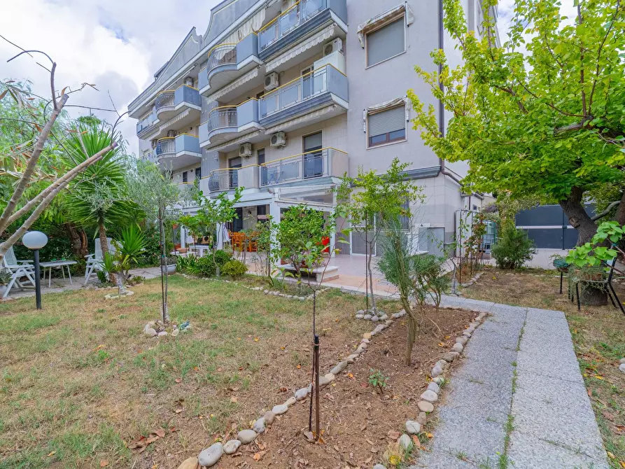 Immagine 9 di Appartamento in vendita  in VIA LUIGI CARDONE a Vasto