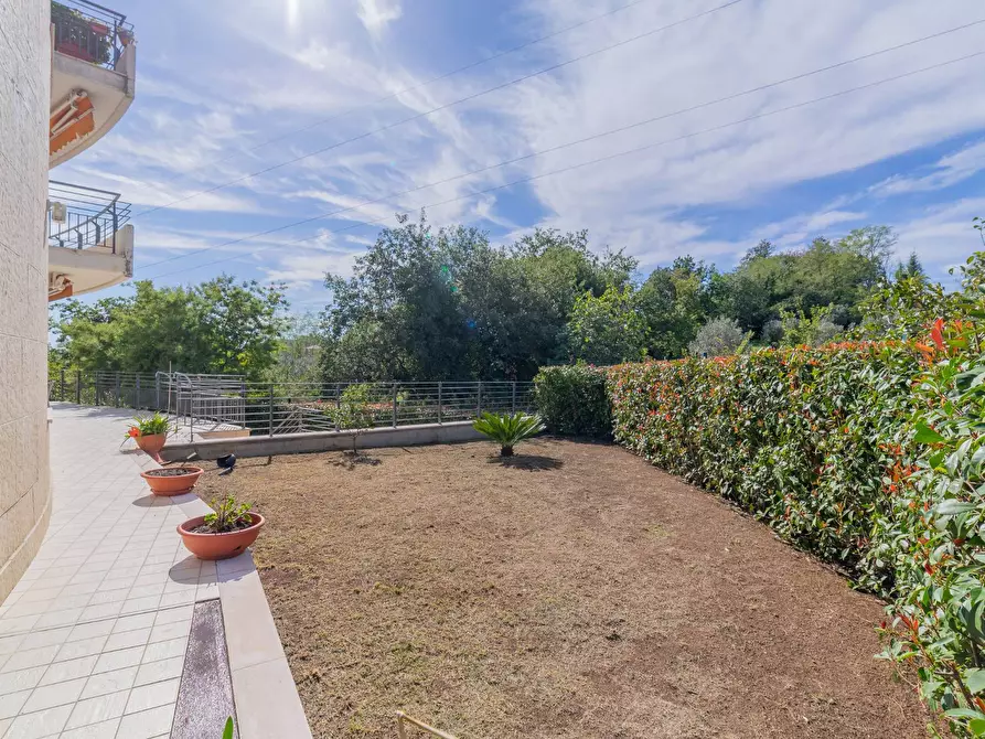 Immagine 9 di Appartamento in vendita  in VIA CAMILLO D'ONOFRIO a Vasto