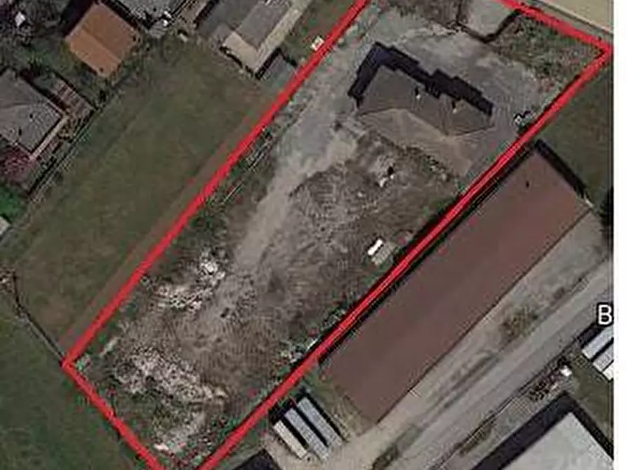 Immagine 3 di Terreno industriale in vendita  a Paese