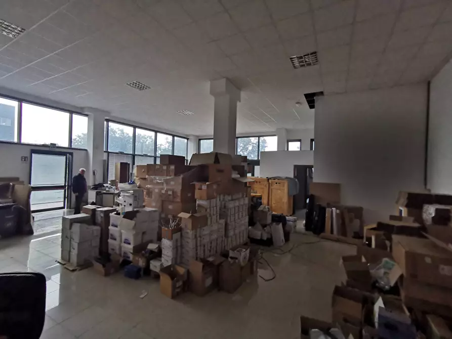 Immagine 4 di Capannone industriale in affitto  a Marcon