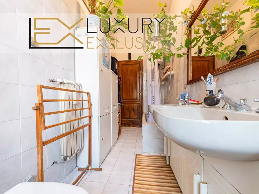 Immagine 15 di Appartamento in vendita  in Piazza Salerno a Roma