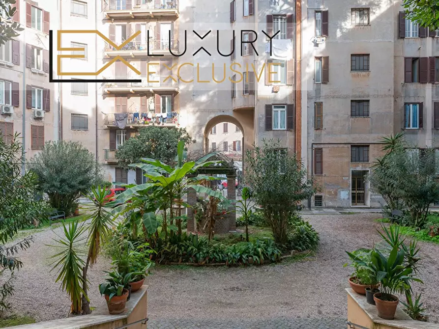 Immagine 22 di Appartamento in vendita  in Piazza Salerno a Roma