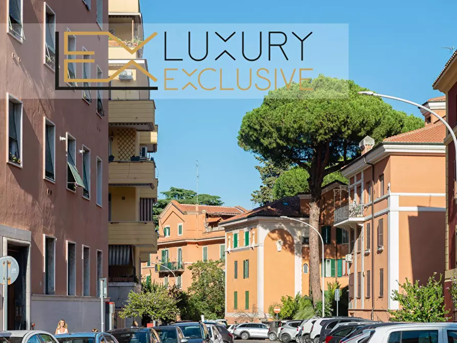 Immagine 27 di Appartamento in vendita  in Via Berengario a Roma