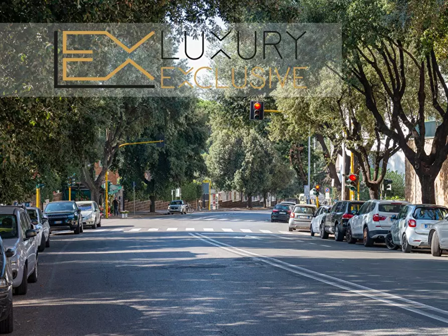 Immagine 5 di Appartamento in vendita  in Via Dei Monti Parioli a Roma