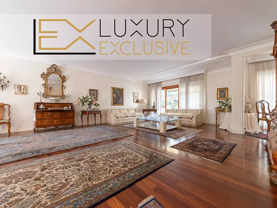 Immagine 23 di Appartamento in vendita  in Via Dei Monti Parioli a Roma