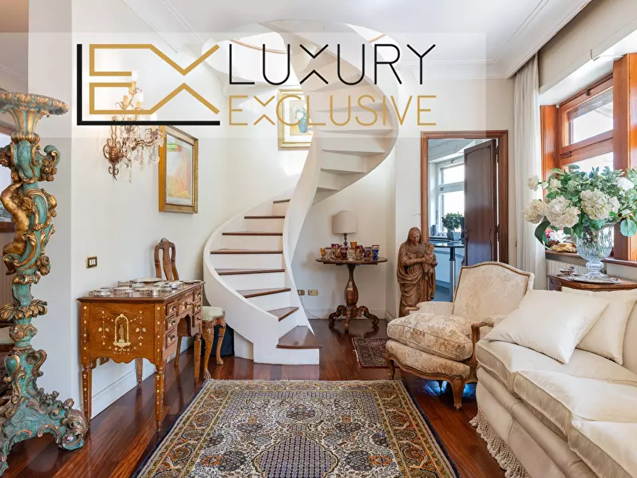 Immagine 25 di Appartamento in vendita  in Via Dei Monti Parioli a Roma