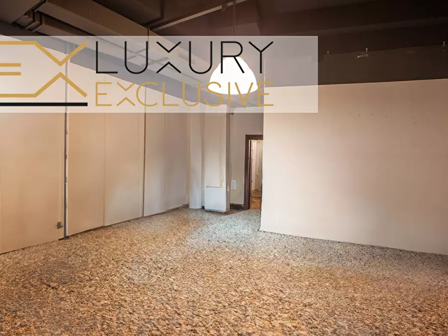 Immagine 16 di Appartamento in vendita  in Via Larga a Milano