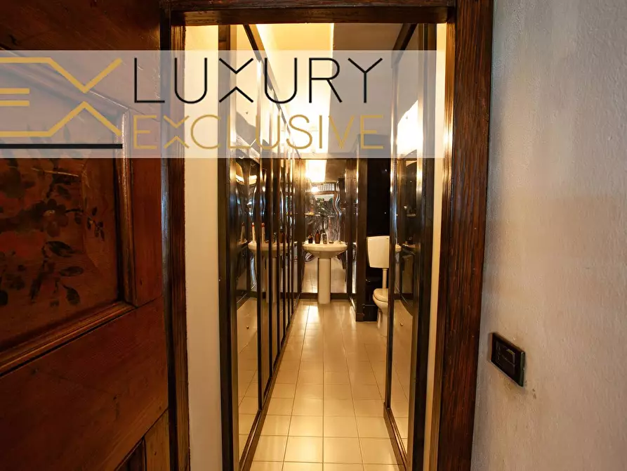 Immagine 19 di Appartamento in vendita  in Via Larga a Milano