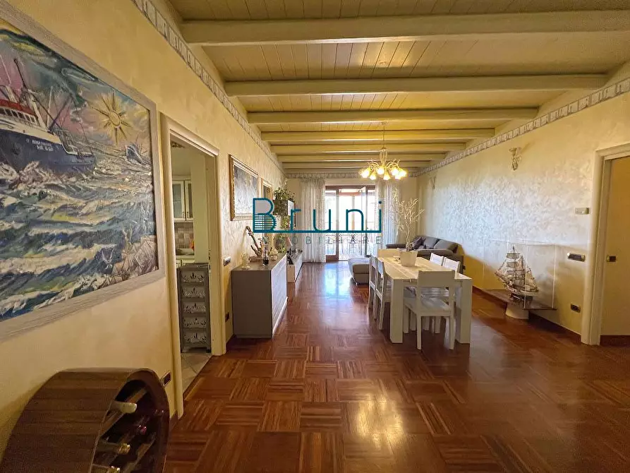 Immagine 1 di Appartamento in vendita  in Via Della Liberazione a San Benedetto Del Tronto