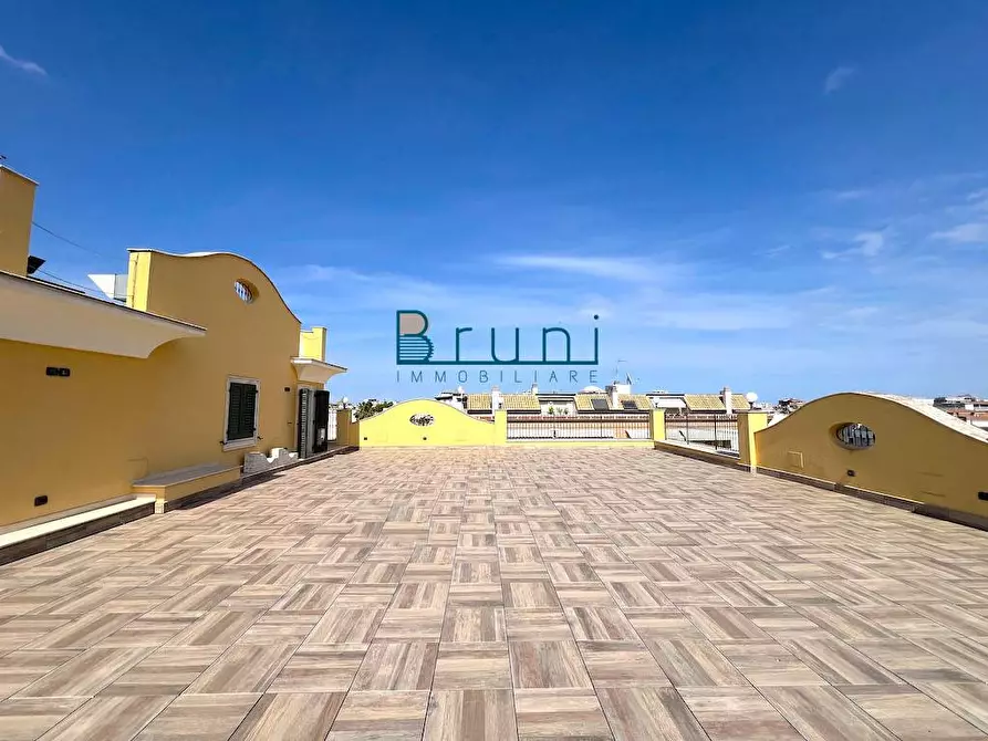 Immagine 30 di Appartamento in vendita  in Via Della Liberazione a San Benedetto Del Tronto