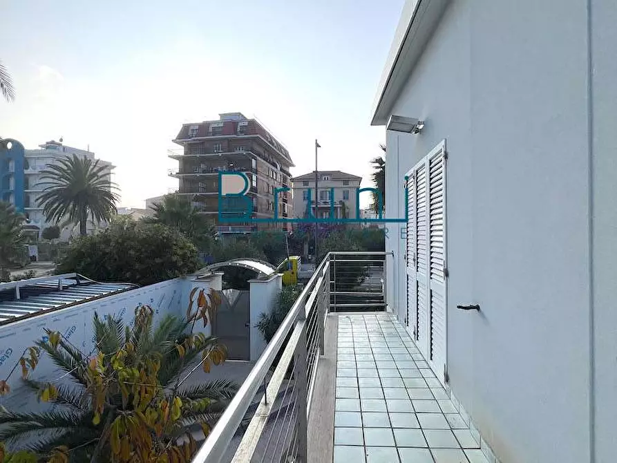 Immagine 20 di Villa in vendita  in Lungomare della Repubblica a Grottammare