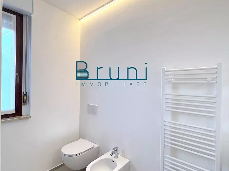 Immagine 17 di Appartamento in affitto  in Via Tronto a San Benedetto Del Tronto