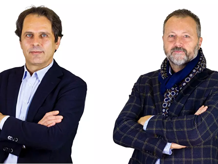 Immagine 9 di Bar / Ristorante in vendita  in via roma a Verona