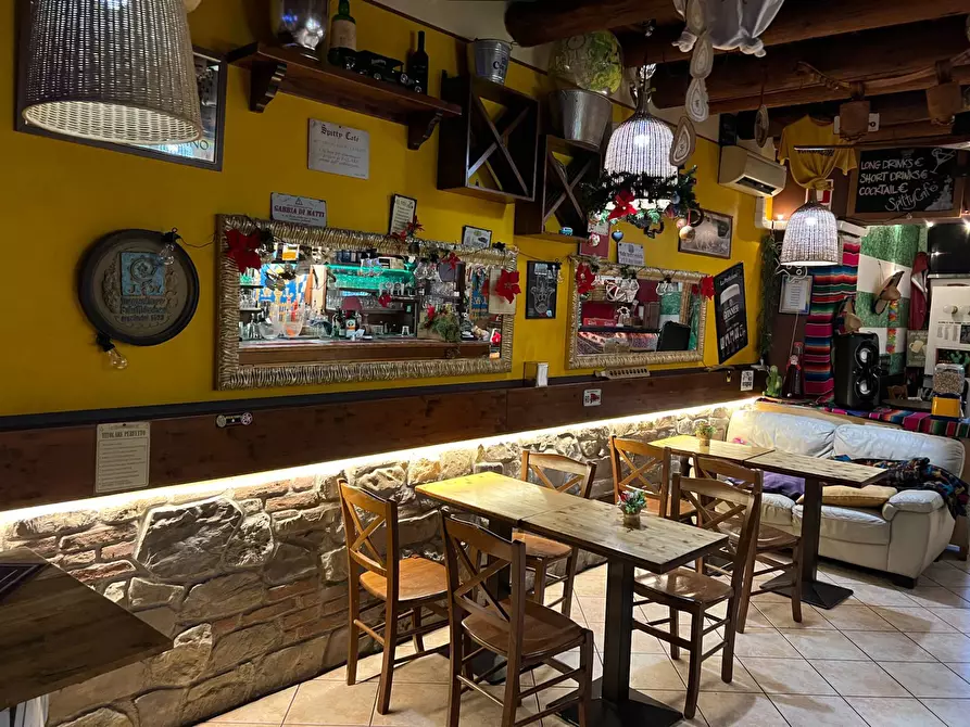 Immagine 2 di Bar / Ristorante in vendita  a Verona