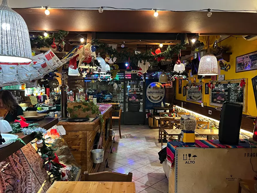 Immagine 8 di Bar / Ristorante in vendita  a Verona