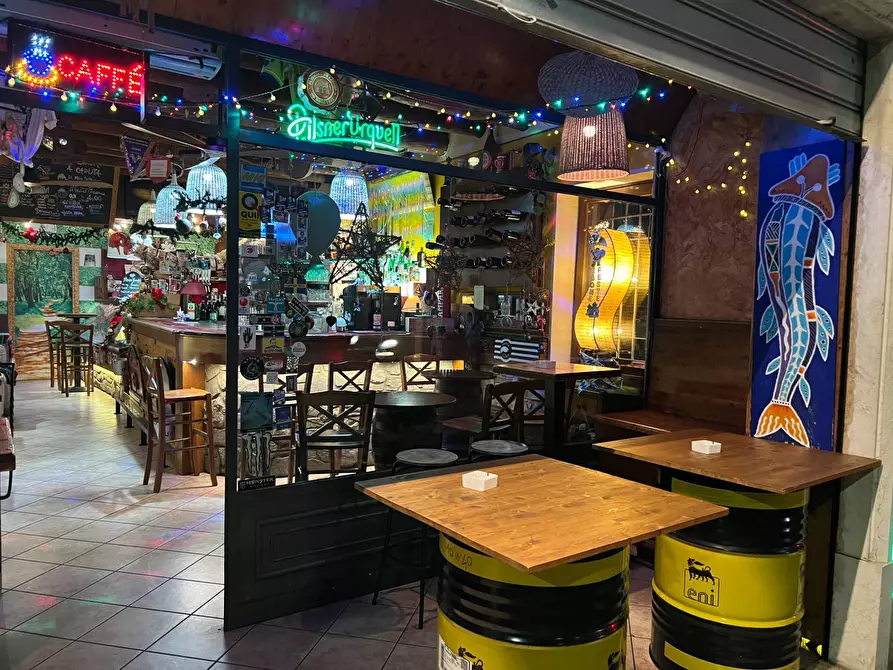 Immagine 11 di Bar / Ristorante in vendita  a Verona