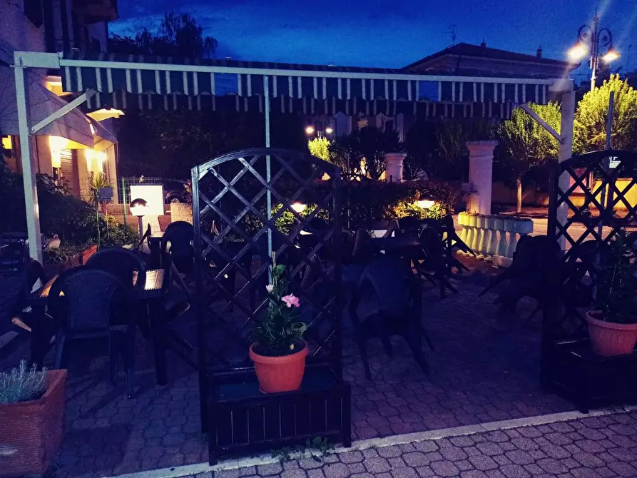 Immagine 9 di Locale commerciale in vendita  in via roma a Pegognaga