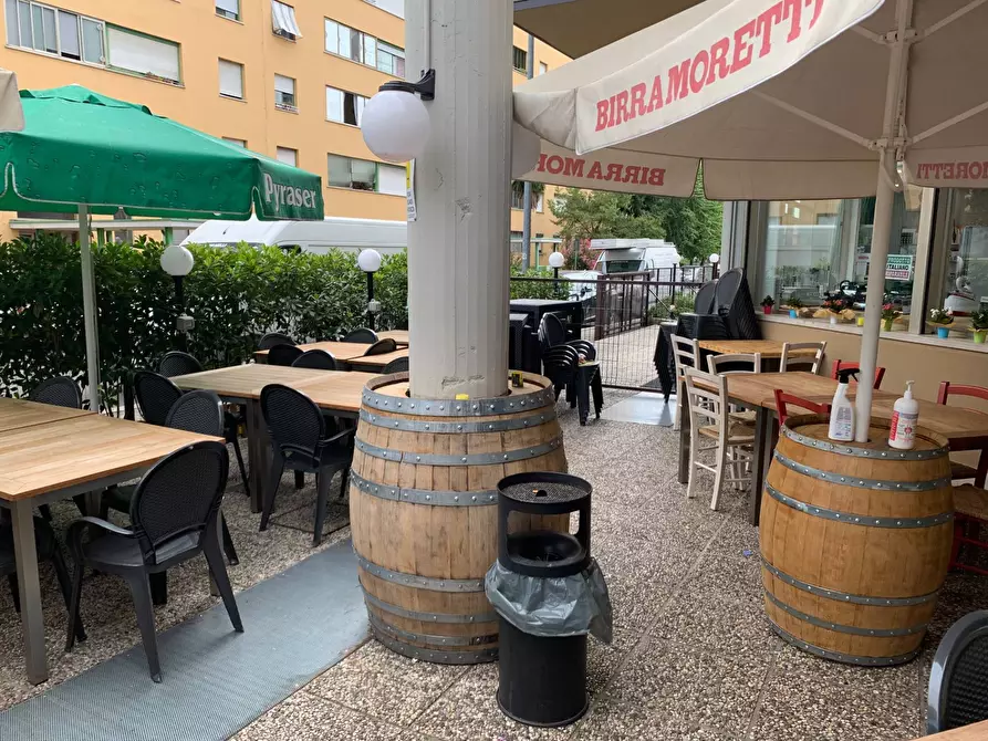 Immagine 4 di Locale commerciale in vendita  in via Quarto Ponte a Verona