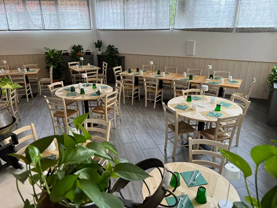 Immagine 8 di Locale commerciale in vendita  in via Quarto Ponte a Verona