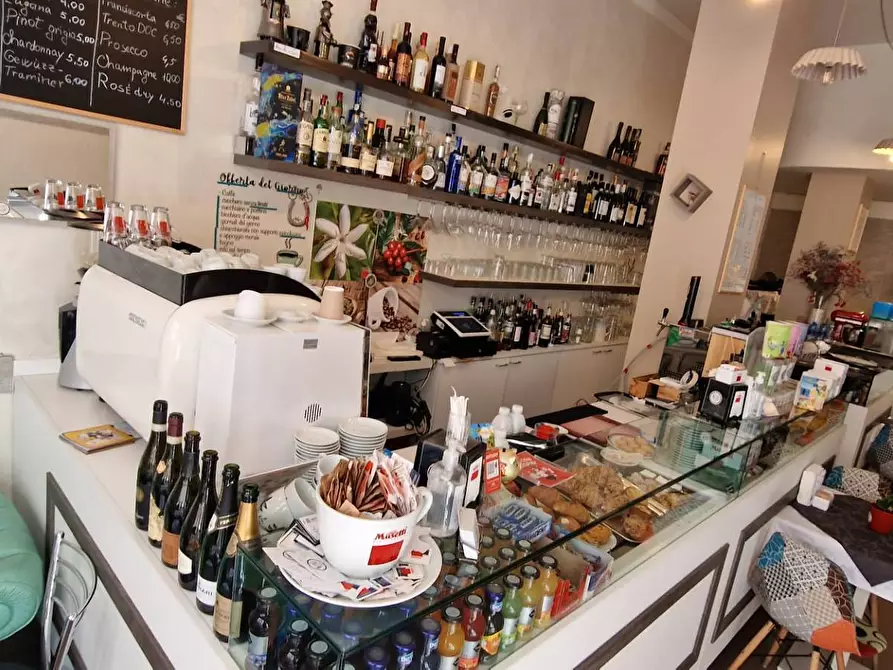 Immagine 10 di Bar / Ristorante in vendita  a Verona
