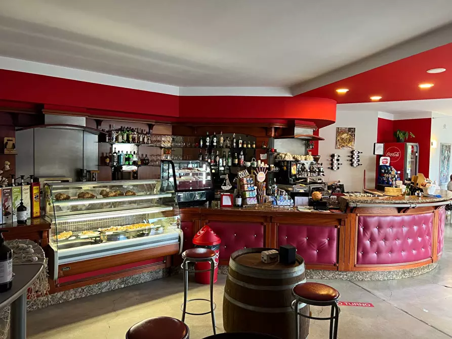 Immagine 4 di Bar / Ristorante in vendita  a Bardolino