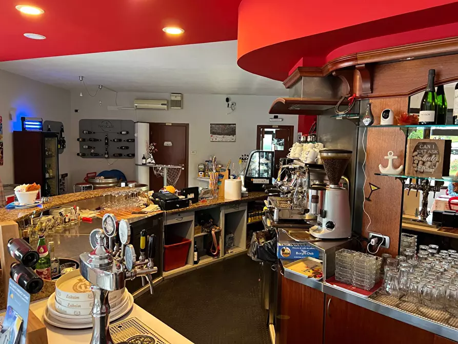 Immagine 6 di Bar / Ristorante in vendita  a Bardolino