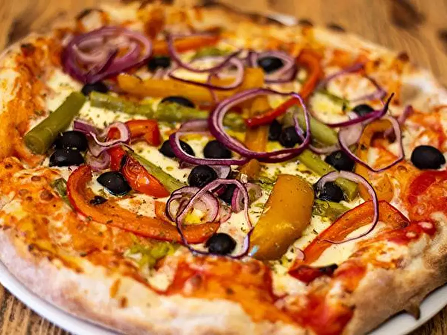 Immagine 5 di Bar / Ristorante in vendita  in via roma a Salò