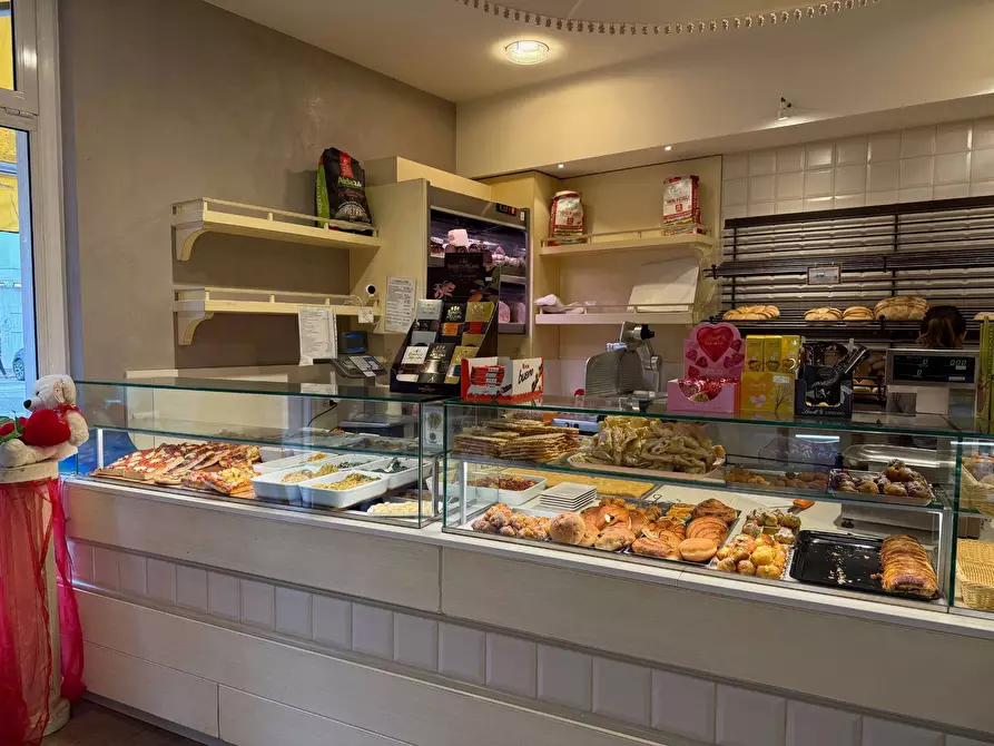 Immagine 6 di Bar / Ristorante in vendita  a Verona