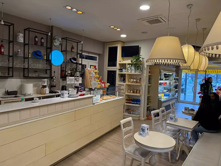 Immagine 16 di Bar / Ristorante in vendita  a Verona