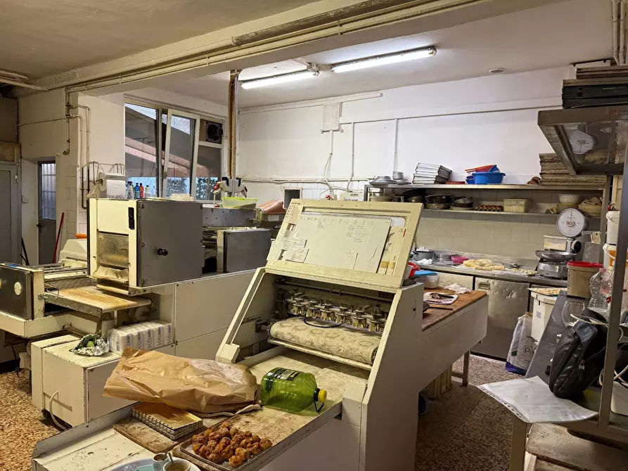 Immagine 18 di Bar / Ristorante in vendita  a Verona