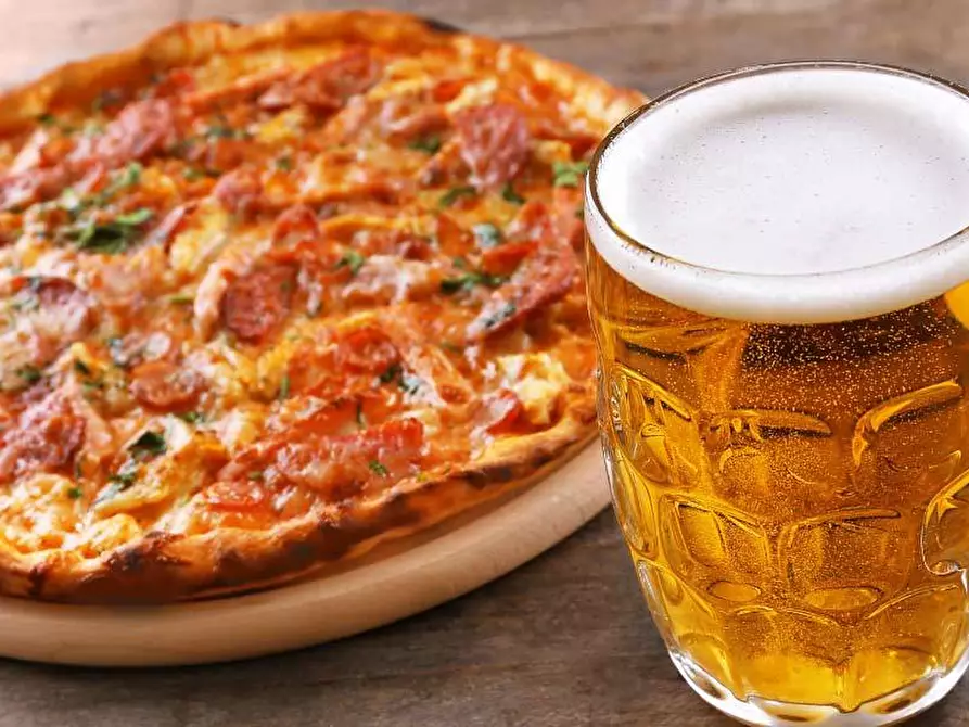 Immagine 3 di Bar / Ristorante in vendita  in via roma a Ostiglia