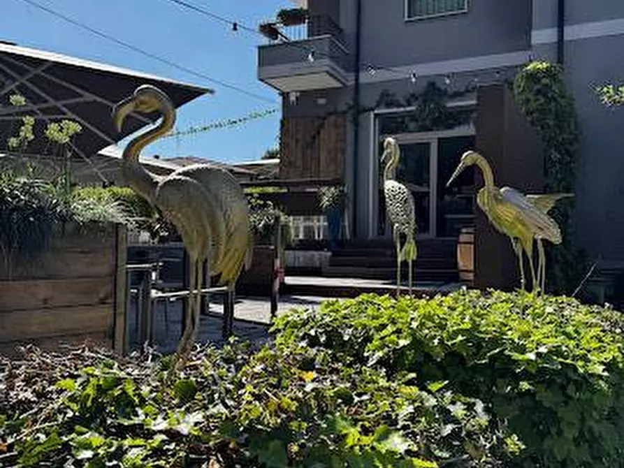 Immagine 2 di Bar / Ristorante in vendita  in viale della repubblica a Peschiera Del Garda