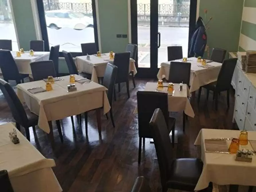 Immagine 1 di Attività commerciale in affitto  in via roma a Nogara