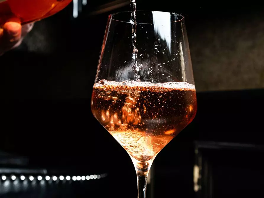 Immagine 2 di Bar / Ristorante in vendita  in via roma a Goito