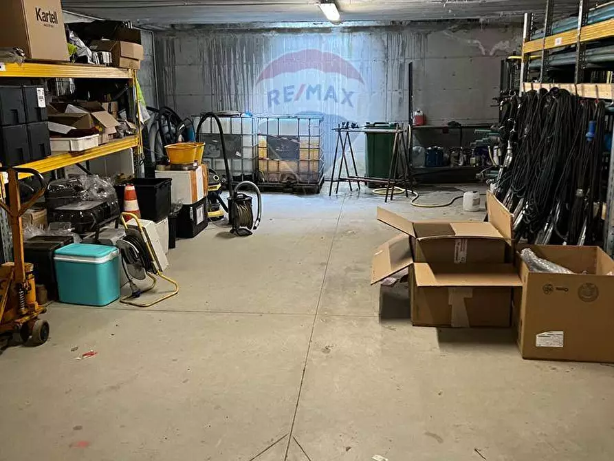 Immagine 23 di Ufficio in affitto  in Via Lungolago di Calcinate a Varese